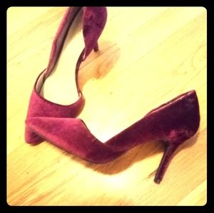 Velvet pumps